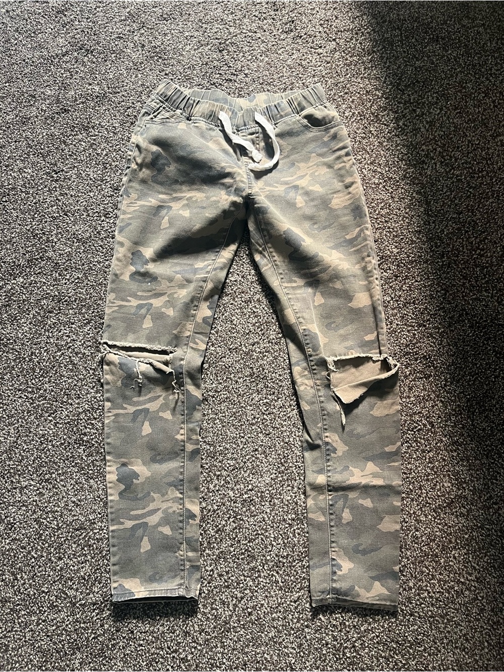 American Bazi Women's Straight Leg Camo Pants in Olive Green